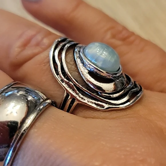 💥LAST ONE💥Eye of the Storm Blue Lace Agate Antiqued Silver Ring - Picture 6 of 9